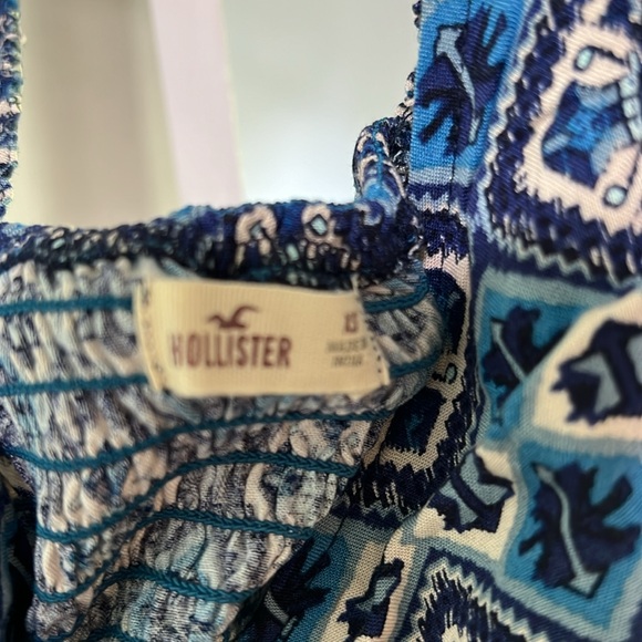 Hollister 2 piece shorts and top set - Picture 6 of 6